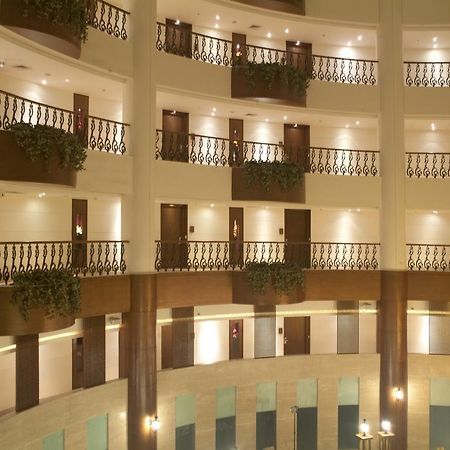 Savoy Suites Greater Noida Exteriér fotografie