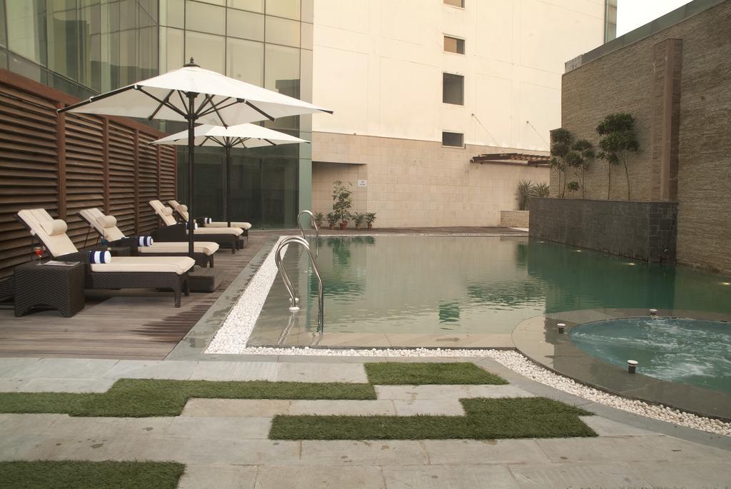 Savoy Suites Greater Noida Exteriér fotografie